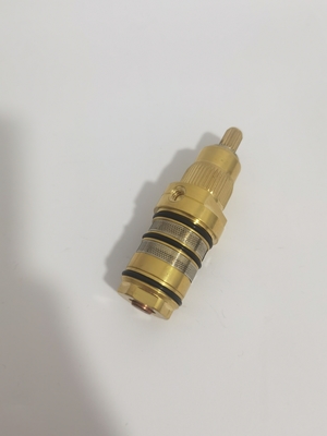 porosidad de cerámica de cobre amarillo el 80% del cartucho de la válvula termostática del disco 0.6um
